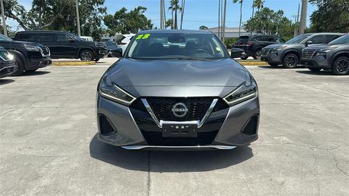 2023 Nissan Maxima SV
