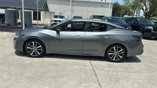 2023 Nissan Maxima SV