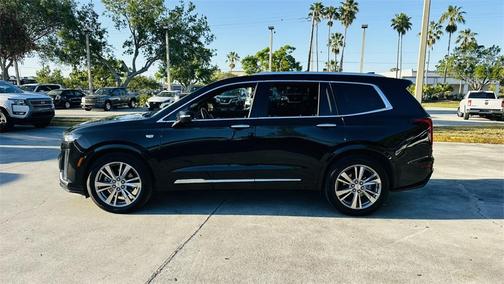 2023 Cadillac XT6 Premium Luxury FWD