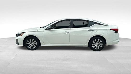 2025 Nissan Altima S