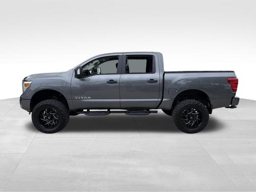 Gun Metallic 2022 Nissan Titan SV