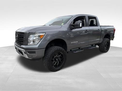 Gun Metallic 2022 Nissan Titan SV