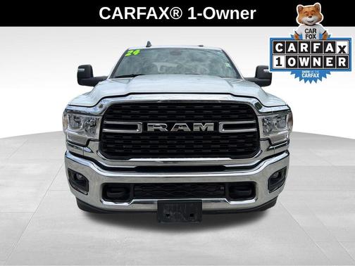 Bright White Clearcoat 2024 RAM 2500 Big Horn