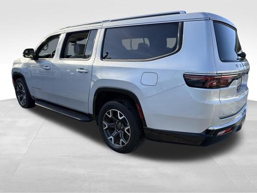 2023 Jeep Wagoneer L Series III