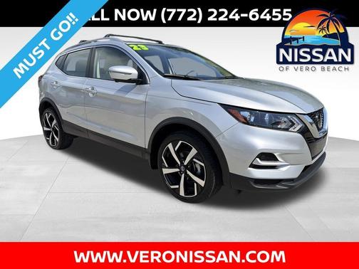 Brilliant Silver Metallic 2022 Nissan Rogue Sport SL