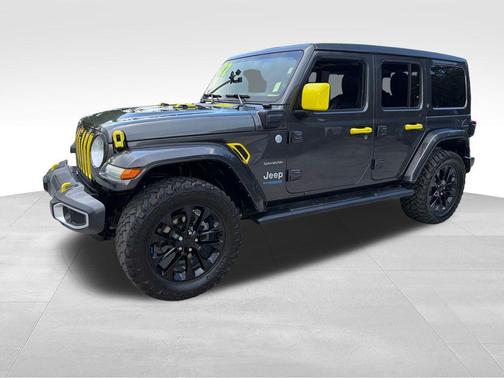 Granite Crystal Clearcoat Metallic 2022 Jeep Wrangler Unlimited 4xe Sahara
