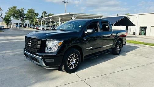 2024 Nissan Titan SV