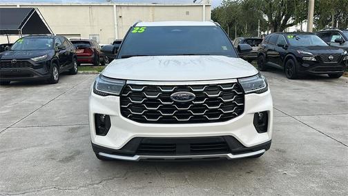 2025 Ford Explorer Platinum