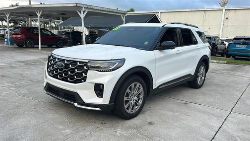2025 Ford Explorer Platinum