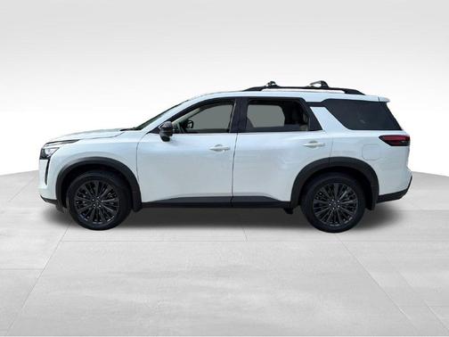 White Pearl 2026 Nissan Pathfinder SL