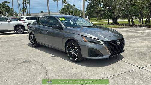 2025 Nissan Altima SR