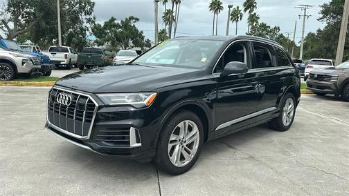 2022 Audi Q7 55 Premium Plus