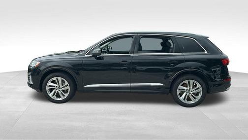 2022 Audi Q7 55 Premium Plus