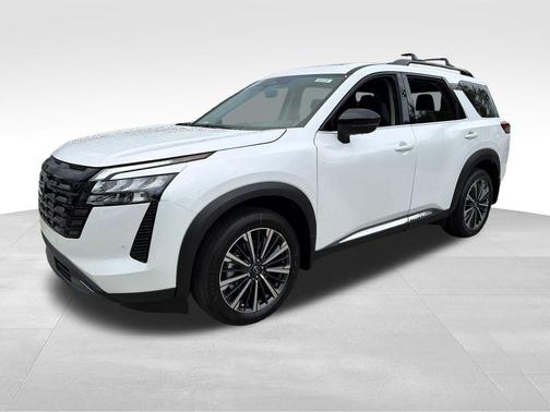 Everest White P 2026 Nissan Pathfinder Platinum
