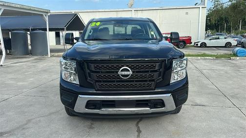 2024 Nissan Titan SV
