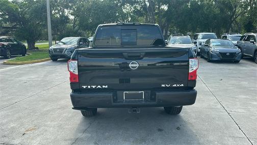 2024 Nissan Titan SV