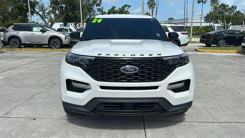 2024 Ford Explorer ST-Line