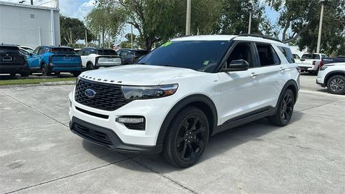 2024 Ford Explorer ST-Line