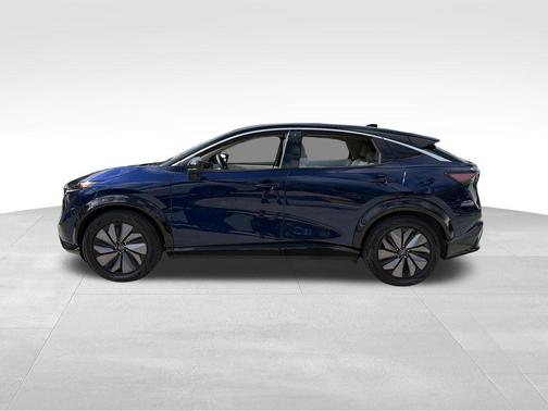 2 Tone Blue / Black Roof 2023 Nissan ARIYA EVOLVE+