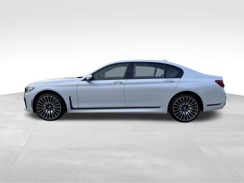 2021 BMW 750 i xDrive
