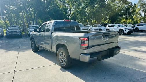2025 Nissan Frontier SV