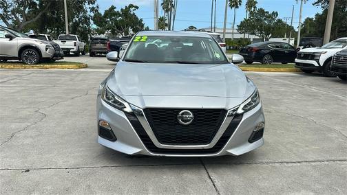 2022 Nissan Altima 2.5 SV