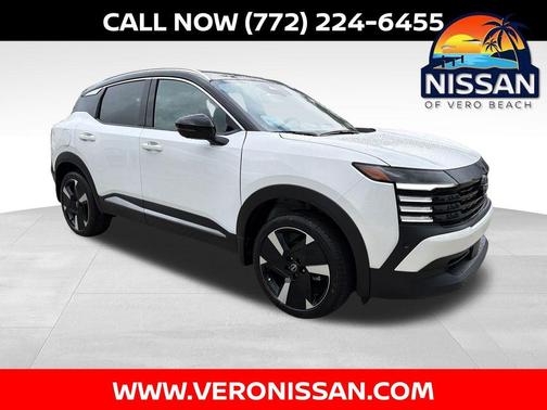 2t Wht Blk Roof 2026 Nissan Kicks SR