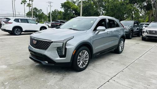 2024 Cadillac XT4 Premium Luxury