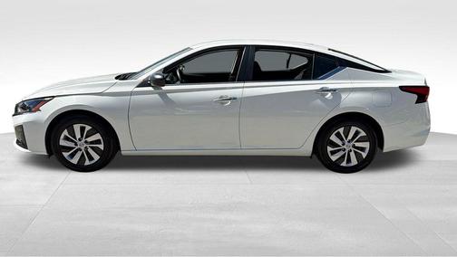 2025 Nissan Altima S