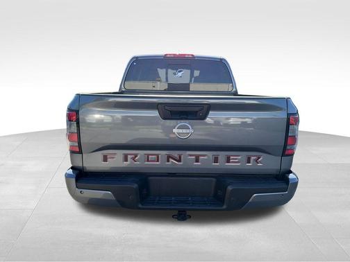 Gun Metallic 2025 Nissan Frontier SV