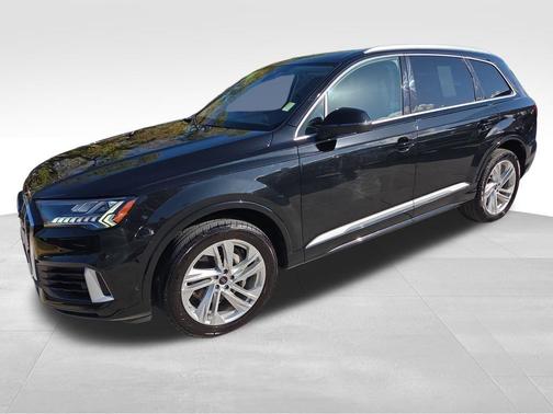 2024 Audi Q7 55 Premium Plus