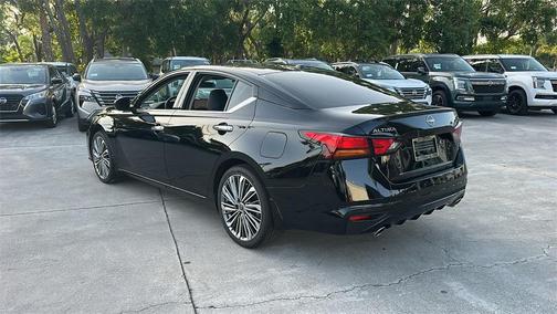 2024 Nissan Altima 2.5 SL