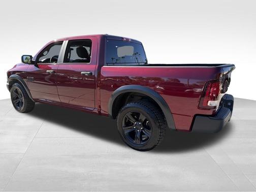 Delmonico Red Pearlcoat 2024 RAM 1500 Classic SLT
