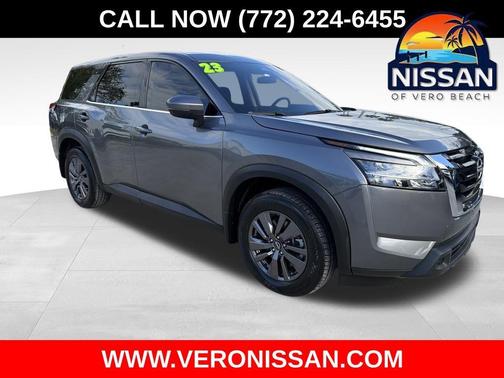 2022 Nissan Pathfinder S