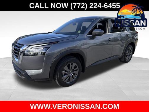 2022 Nissan Pathfinder S