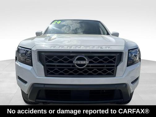 2024 Nissan Frontier SV