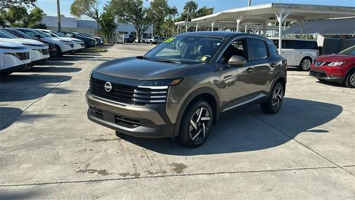 2025 Nissan Kicks SV