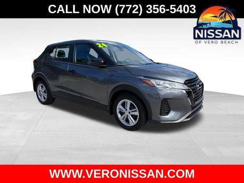 Gun Metallic 2024 Nissan Kicks S