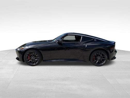 Black Diamond Pearl 2024 Nissan Z Performance