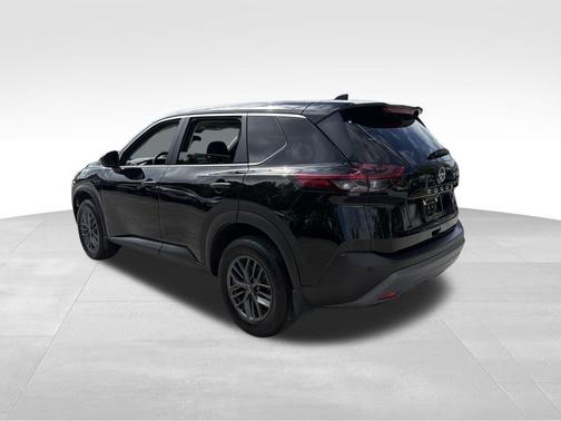 2022 Nissan Rogue S