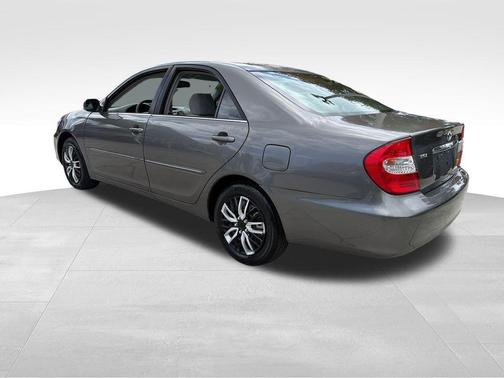 Phantom Gray Pearl 2004 Toyota Camry XLE