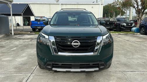 2025 Nissan Pathfinder Platinum