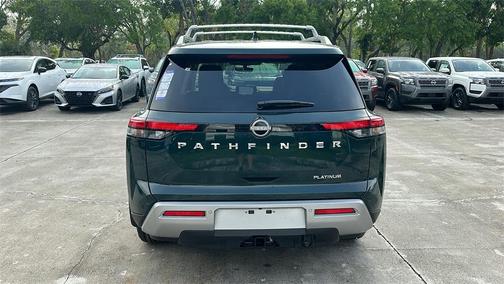2025 Nissan Pathfinder Platinum