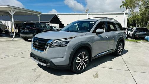 2025 Nissan Pathfinder Platinum