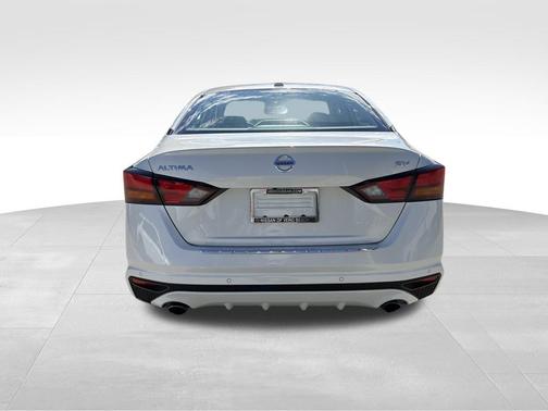 2020 Nissan Altima 2.5 SV