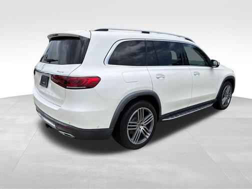 White 2021 Mercedes-Benz GLS 450 4MATIC