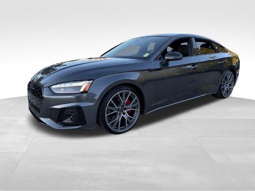Daytona Gray Pearl Effect 2025 Audi A5 Sportback 45 S line quattro Premium