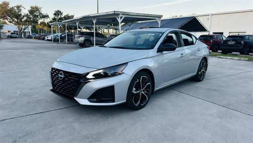 2025 Nissan Altima SR