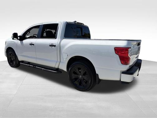 Glacier White 2023 Nissan Titan SV