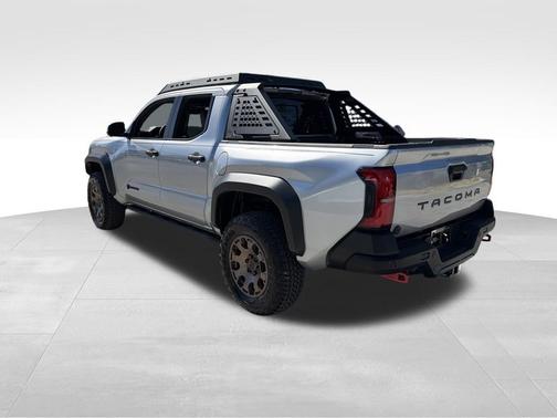 2025 Toyota Tacoma Hybrid TRAILHUNTER